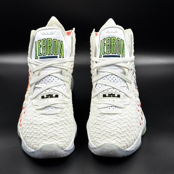 Nike LeBron 17 'Air Command Force' - Picture 2 of 10